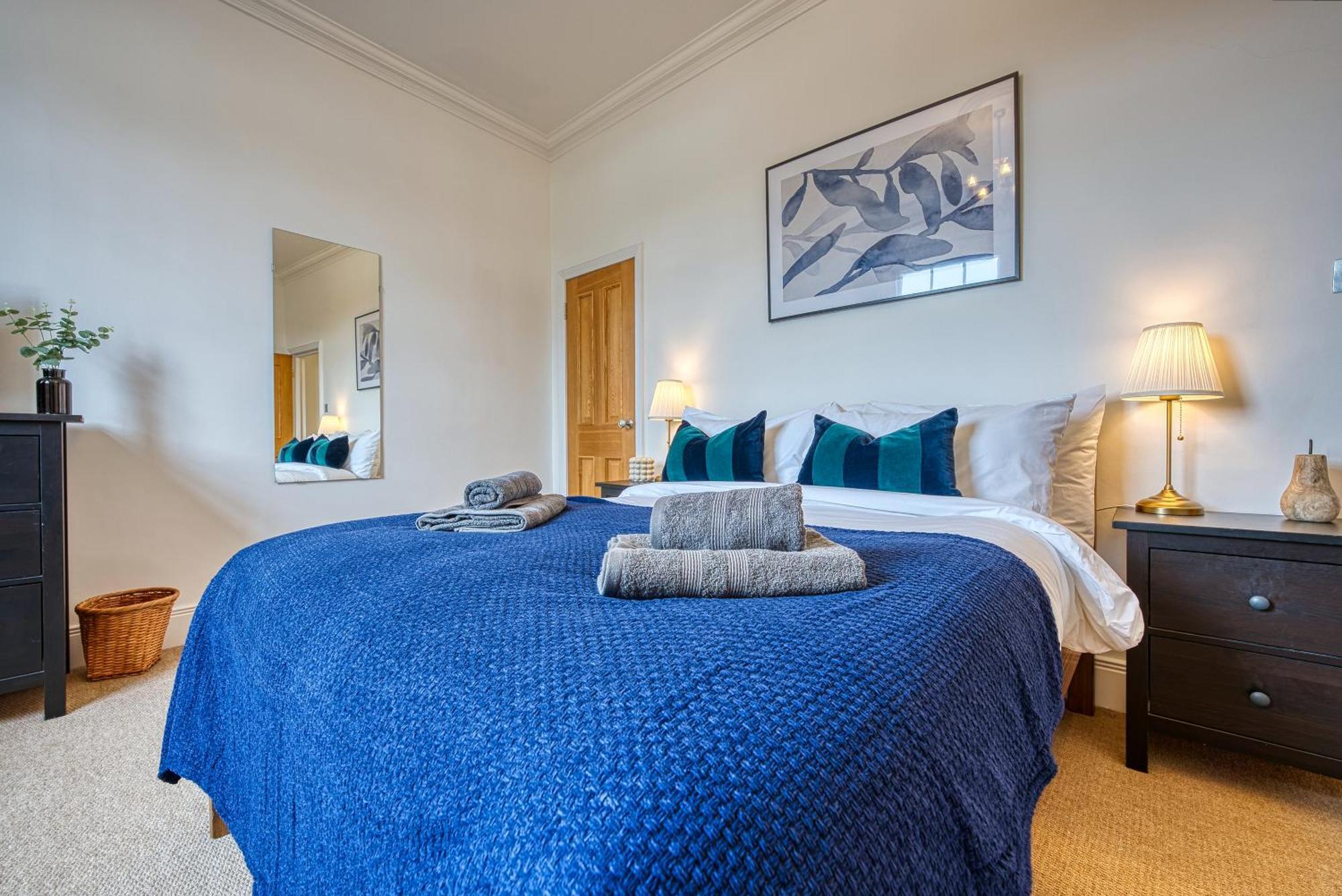 2 Bed Stunning Chic Modern Spacious Apt, Ocean Village, Southampton - Plenty Of Parking - By Blue Puffin Stays Luaran gambar