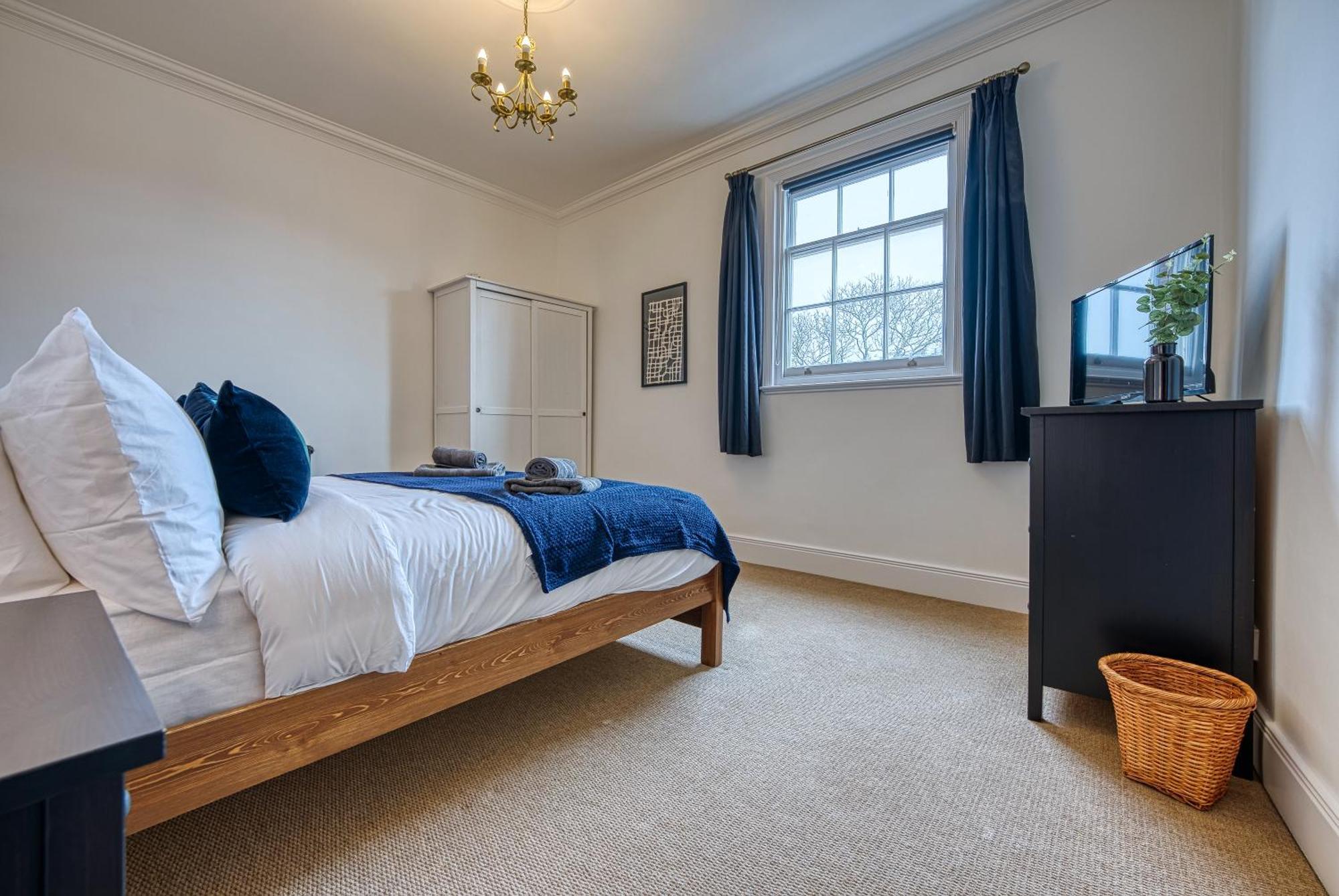 2 Bed Stunning Chic Modern Spacious Apt, Ocean Village, Southampton - Plenty Of Parking - By Blue Puffin Stays Luaran gambar